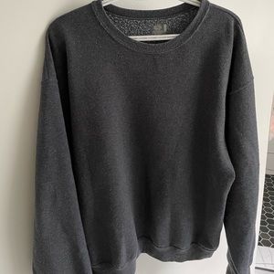 Grey/black fruit of the loom crew neck (xl)